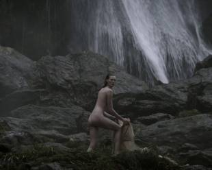 alyssa sutherland nude for a bath outdoors on vikings 5195 16