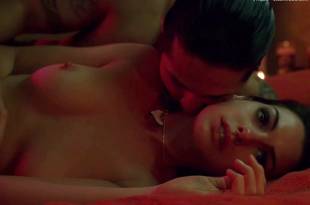 anne hathaway nude in havoc 3250 35