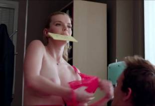 betty gilpin topless to be called names on nurse jackie 6277 8