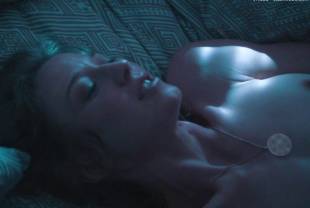 carrie coon nude sex scene from the leftovers 3594 22