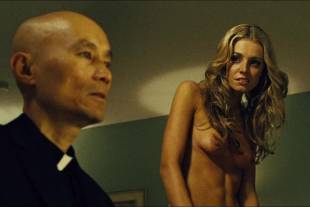 christine marzano topless in seven psychopaths 5361 11