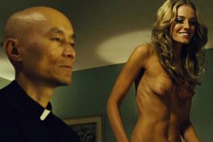 christine marzano topless in seven psychopaths 5361 17