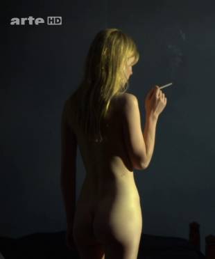 clemence poesy nude to enjoy the view in hope 9953 3