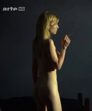 clemence poesy nude to enjoy the view in hope 9953 5