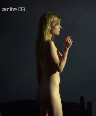 clemence poesy nude to enjoy the view in hope 9953 6