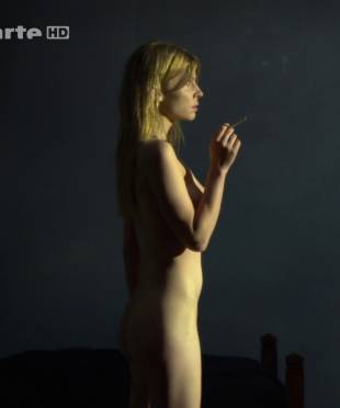 clemence poesy nude to enjoy the view in hope 9953 7