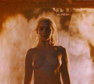 emilia clarke nude and fiery hot on game of thrones 6449 10