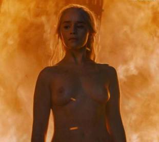 emilia clarke nude and fiery hot on game of thrones 6449 20