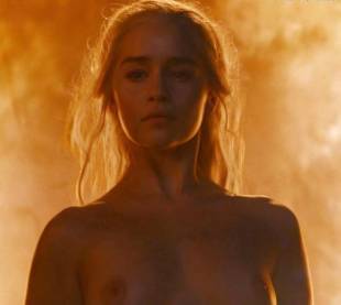 emilia clarke nude and fiery hot on game of thrones 6449 26
