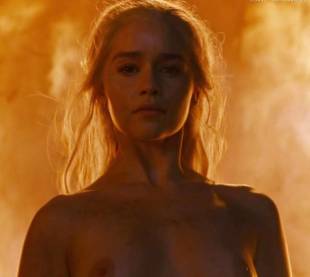 emilia clarke nude and fiery hot on game of thrones 6449 32