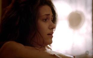 emmy rossum topless to beat the heat on shameless 8558 2