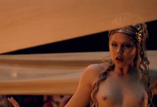 extras bring extended orgy of nude women to spartacus 0435 1