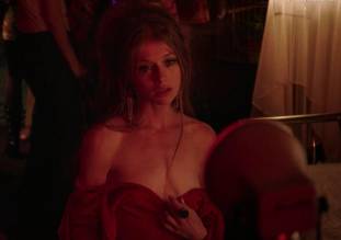 genevieve angelson topless for camera in good girls revolt 6139 1