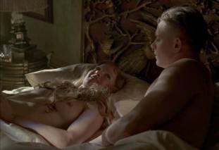 gretchen mol topless to give a bath on boardwalk empire 0950 4