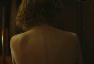 jessica chastain topless in the zookeeper wife 7791 9