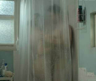 kate hudson nude for shower in good people 7131 5