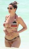 kelly brook topless breasts ensure an even tan in mexico 1183 1