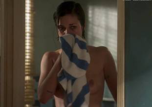 lina esco topless in a towel in kingdom 8889 10