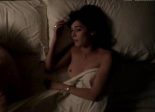 lizzy caplan topless for pillow talk on masters of sex 5890 11