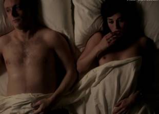 lizzy caplan topless for pillow talk on masters of sex 5890 2