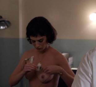 lizzy caplan topless to be monitored on masters of sex 6487 9