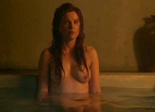 lucy lawless and viva bianca topless in the bath on spartacus 9639 1