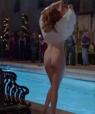maggie grace nude ass bared for dip in pool on californication 5431 3