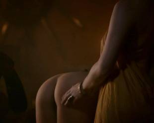 maisie dee nude to get spanked on thrones 5902 19