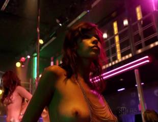 maria zyrianova topless for a dance on dexter 7602 13