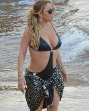 mariah carey nipple slips out of bikini at beach 0885 5