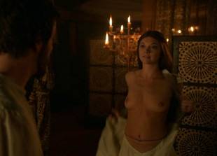 natalie dormer topless on game of thrones 9947 4