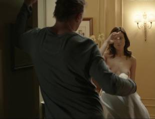 olivia wilde nude to run in the halls in third person 4660 12