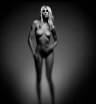 taylor momsen nude because she pretty reckless 7585 3
