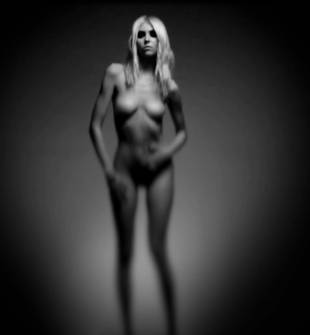taylor momsen nude because she pretty reckless 7585 5