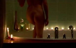vanessa guide nude in bathtub for music video 1397 5