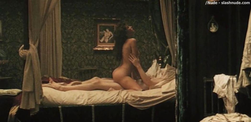 Vahina Giocante Nude Sex Scene In Blueberry 13