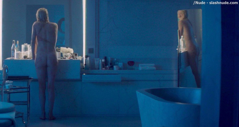Charlize Theron Nude In Atomic Blonde 12