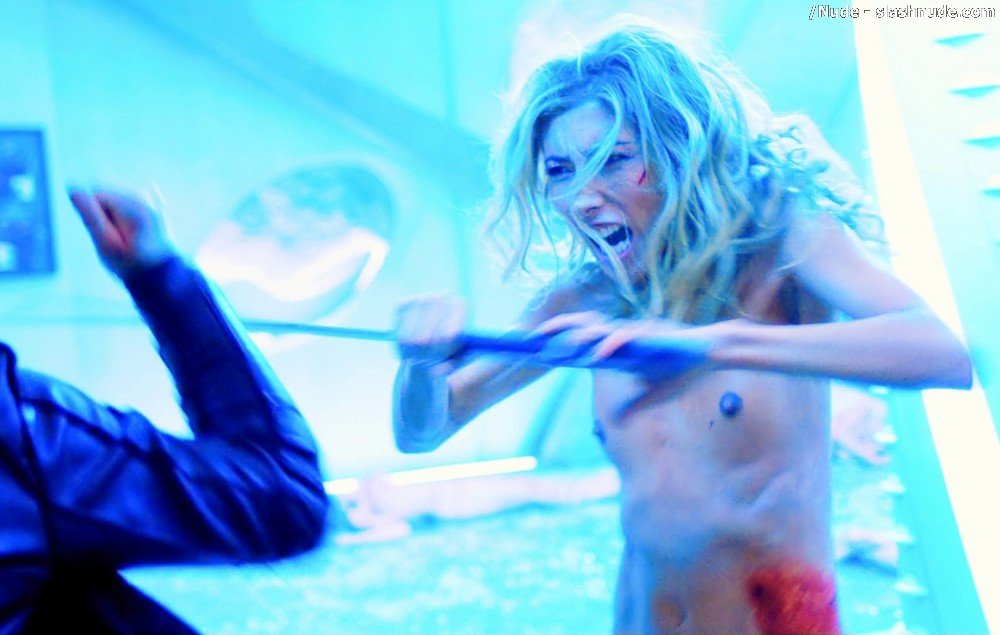Dichen Lachman Nude Full Frontal In Altered Carbon 35