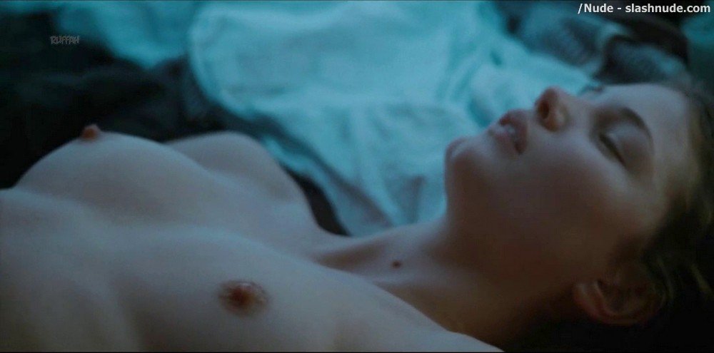 Iben Akerlie Topless In Dont Tell Me About Your Dreams 10