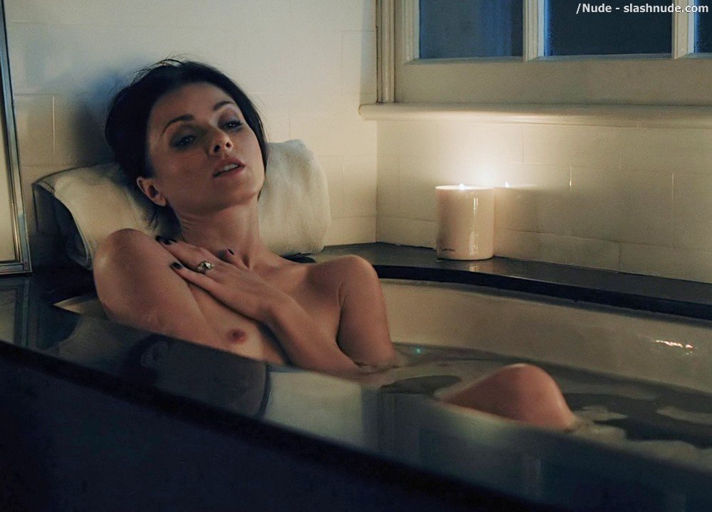 Irina Dvorovenko Nude For Bath In Flesh And Bone 17