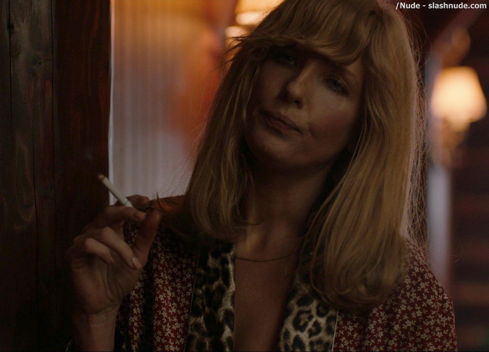 Kelly Reilly Topless In Yellowstone 1