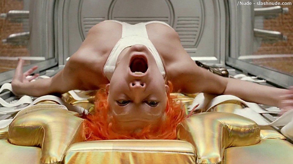 Milla Jovovich Nude In The Fifth Element 6