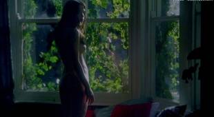 emily blunt nude with natalie press in my summer of love 6622 16