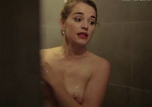 laura gordon nude in shower in embedded 9081 17